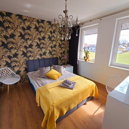Apartamento Bialy Dom Sulejów Exterior foto