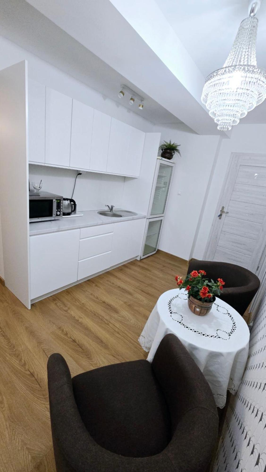 Apartamento Bialy Dom Sulejów Exterior foto